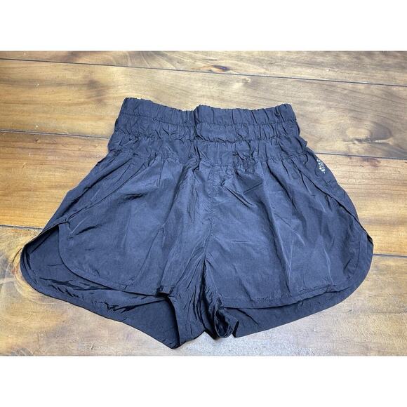 FREE PEOPLE Movement The Way Home Shorts Size Small Black Gym Run - Picture 1 of 9